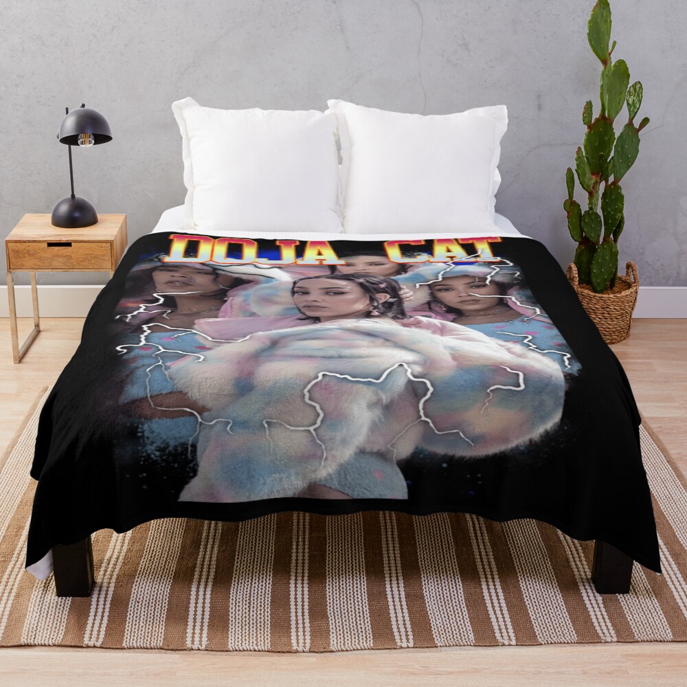 Doja Cat Boss Bitch Throw Blanket